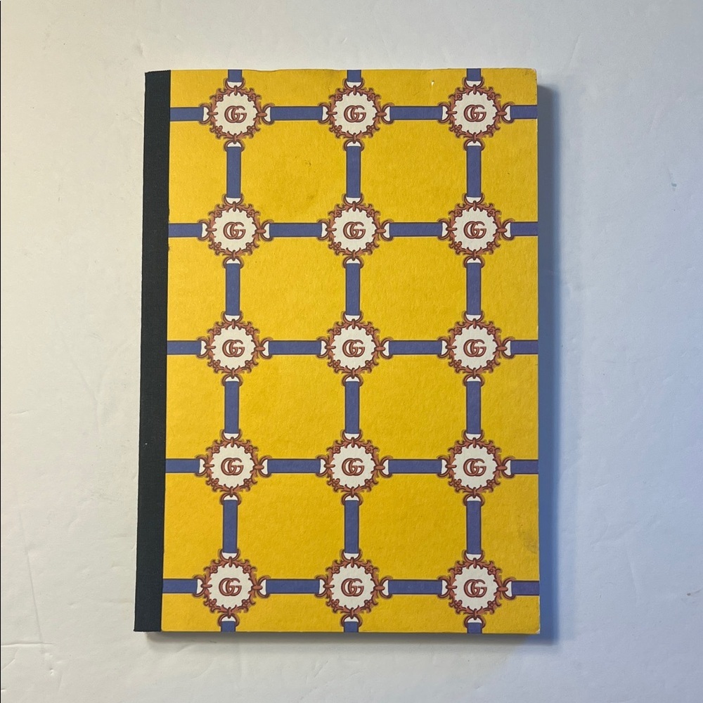 GUCCI GG Yellow and Blue Patterned Notebook RARE Find! LIMITED EDITION - Picture 15 of 16